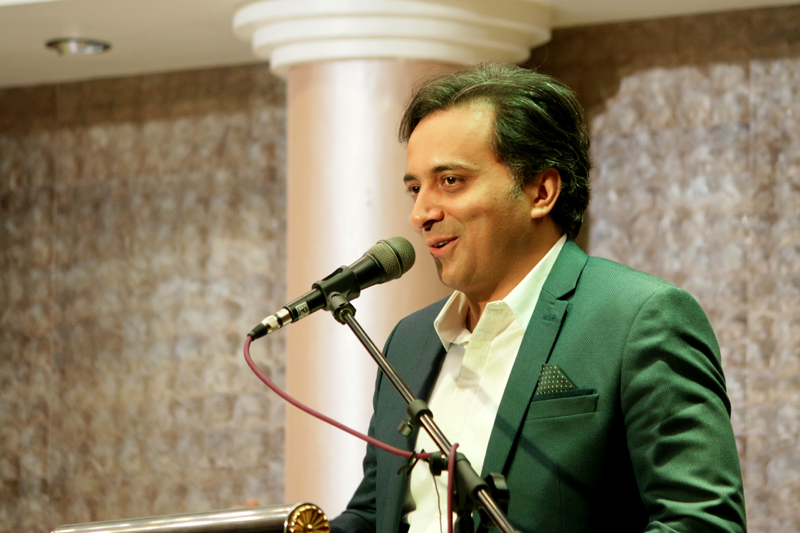دکتر مجید اخشابی در همایش شعر همای سعادت