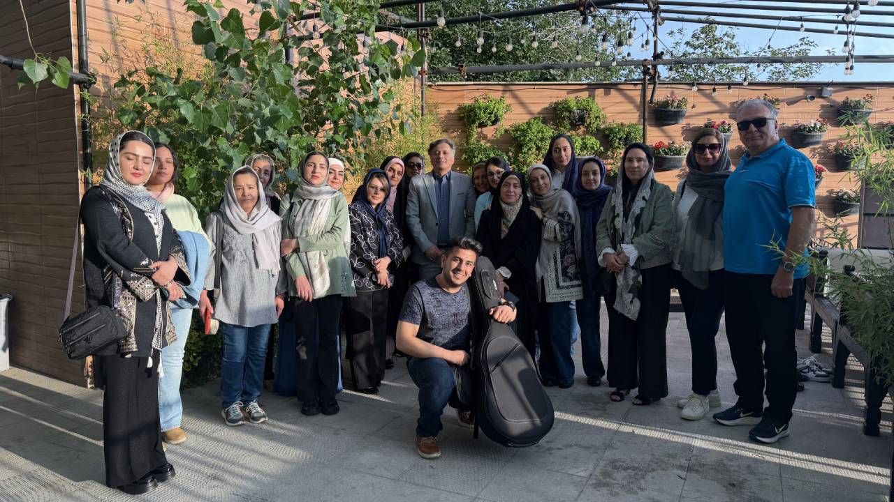همنوایی موسیقی و خودشناسی در آکادمی همراز